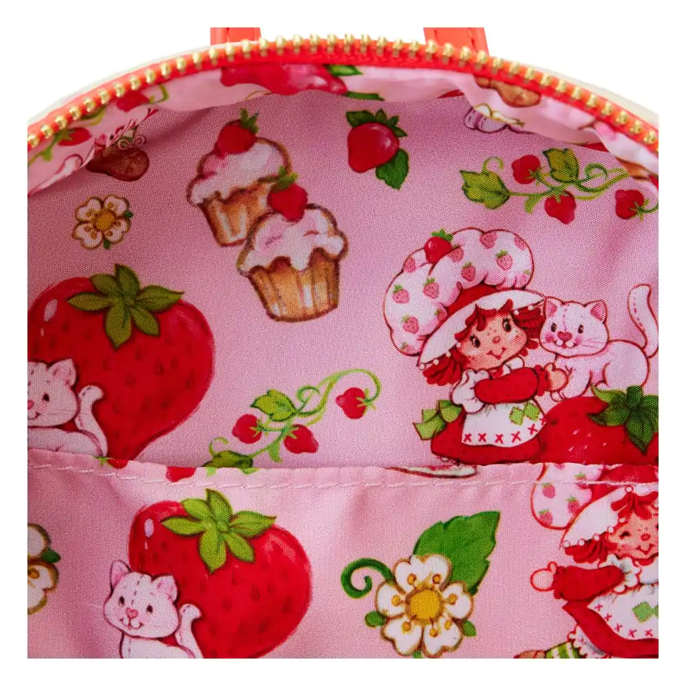 Rucsac Mini Strawberry Shortcake by Loungefly Casă Căpșună poza produsului