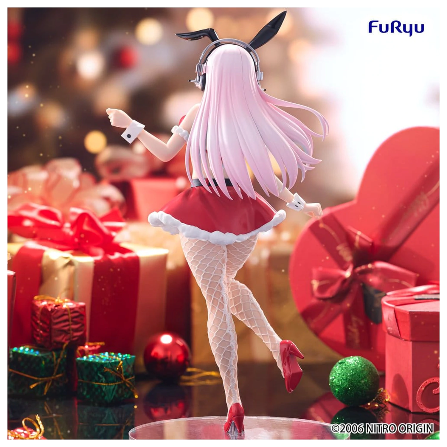 Super Sonico BiCute Bunnies PVC Figura Santa Ver. 30 cm poza produsului