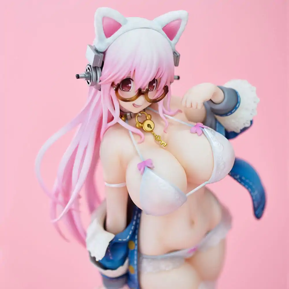Super Sonico Statuie PVC Super Sonico White Cat Ver. 27 cm poza produsului