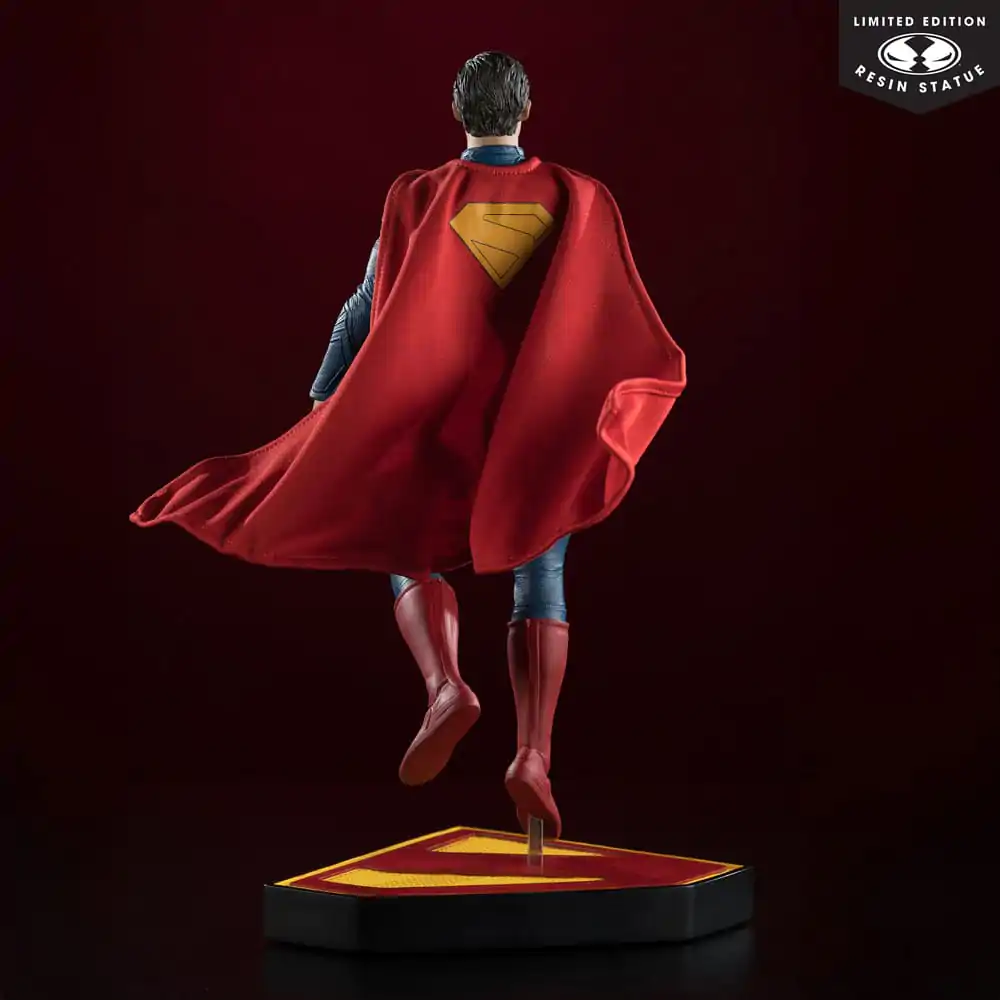 Superman (2025) DC Direct 1/6 Statuie Superman 35 cm poza produsului