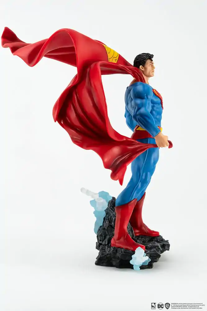 Statuie PVC Superman PX 1/8 Superman Versiunea Clasic 30 cm poza produsului