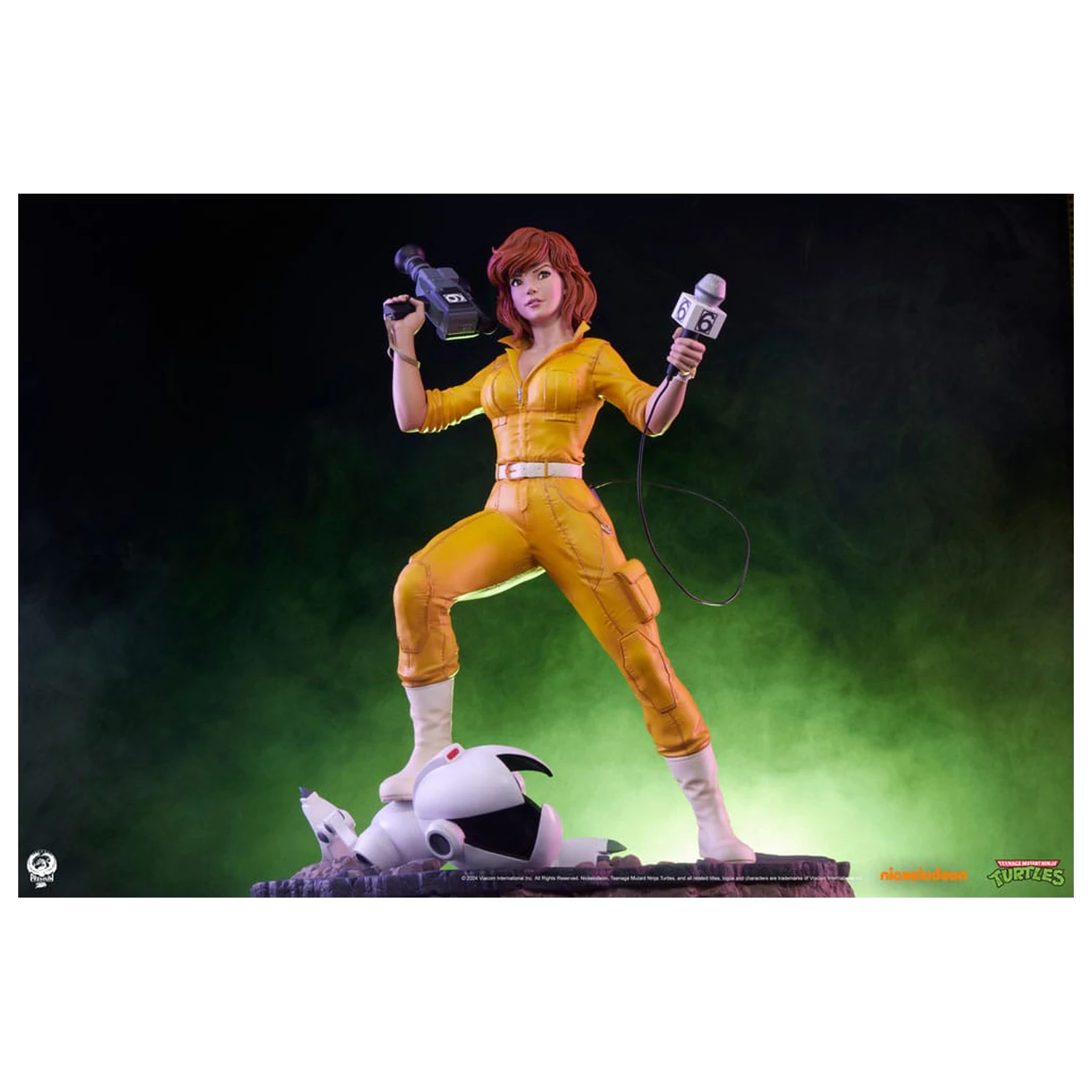 Teenage Mutant Ninja Turtles Premier Series Statuie 1/4 April O'Neil 46 cm poza produsului