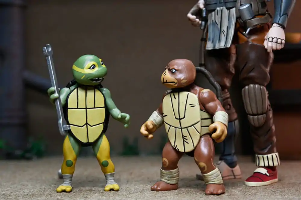 Teenage Mutant Ninja Turtles (The Last Ronin The Lost Years) Figurina Grammy April cu Baby Yi & Moja 18 cm poza produsului