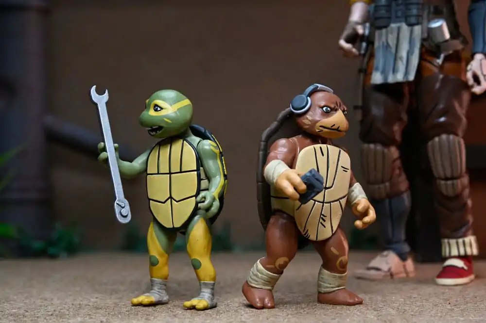 Teenage Mutant Ninja Turtles (The Last Ronin The Lost Years) Figurina Grammy April cu Baby Yi & Moja 18 cm poza produsului