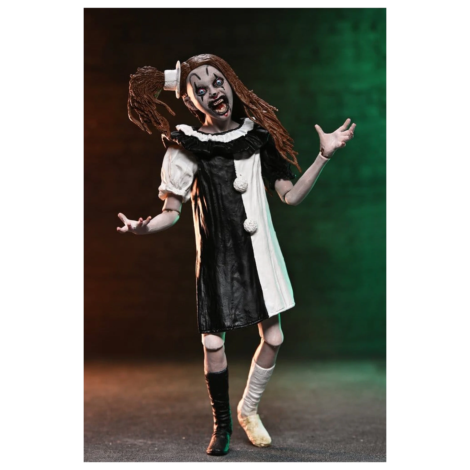 Terrifier 2 Set de 2 figurine de actiune Ultimate Art the Clown si Little Pale Girl 18 cm poza produsului