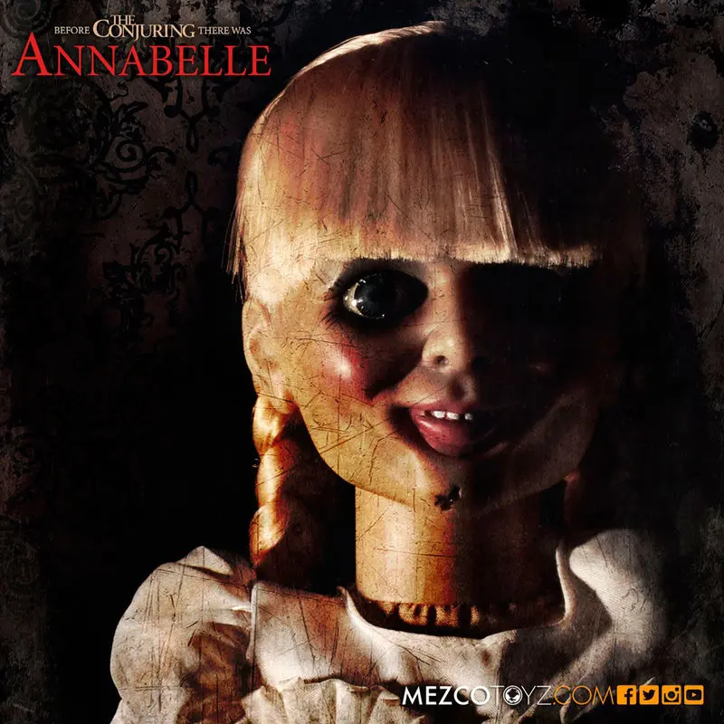 The Conjuring Scaled Prop Replica Păpușă Annabelle 46 cm poza produsului