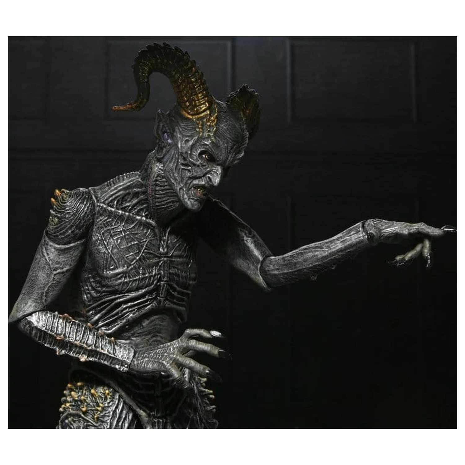 The Conjuring Universe Figurina Ultimate Malthus the Demon 18 cm poza produsului