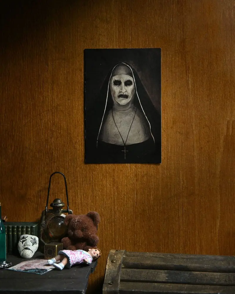 The Conjuring Universe Figurina Ultimate The Nun (Valak) 18 cm poza produsului