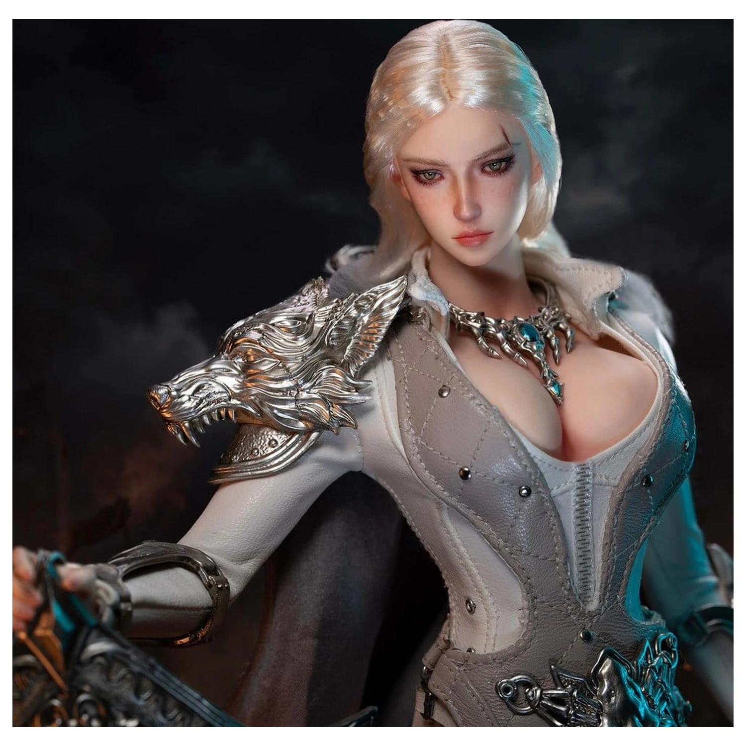 The Girl Under Wolf's Ward Action Figure 1/6 Alina (Silver) de 30 cm poza produsului