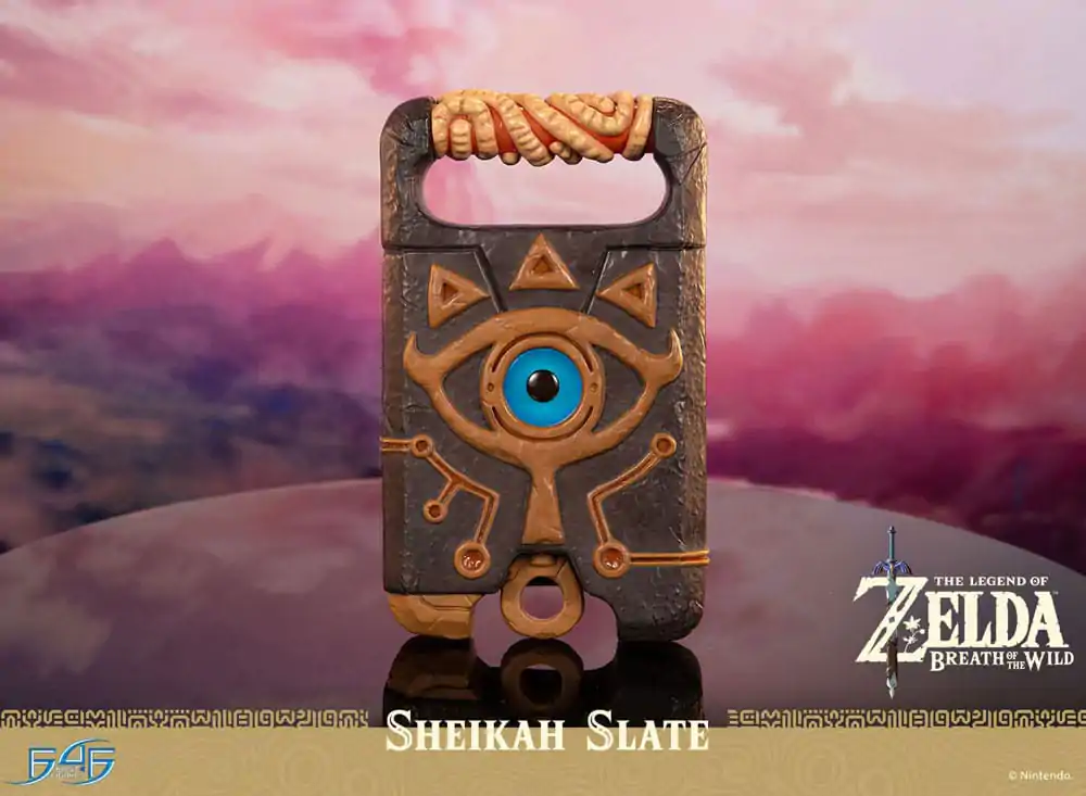 The Legend of Zelda: Breath of the Wild Statuie Mărime Naturală 1/1 Sheikah Slate 24 cm poza produsului