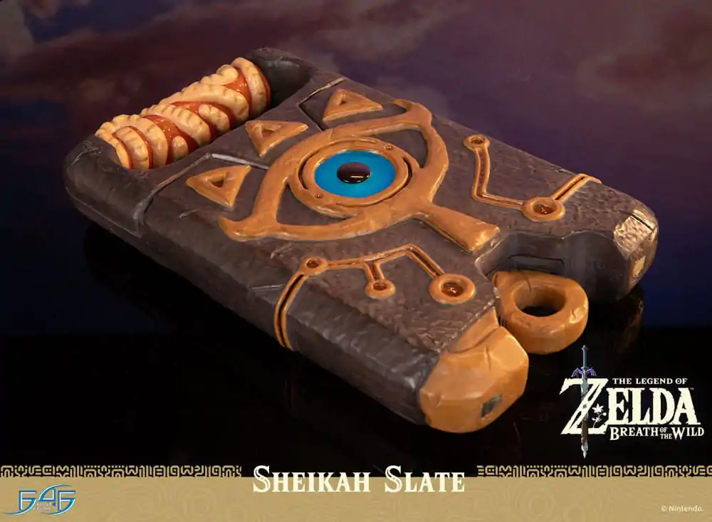 The Legend of Zelda: Breath of the Wild Statuie Mărime Naturală 1/1 Sheikah Slate 24 cm poza produsului