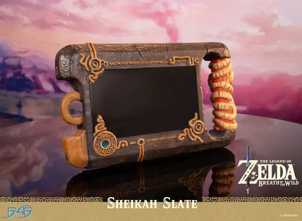 The Legend of Zelda: Breath of the Wild Statuie Mărime Naturală 1/1 Sheikah Slate 24 cm poza produsului