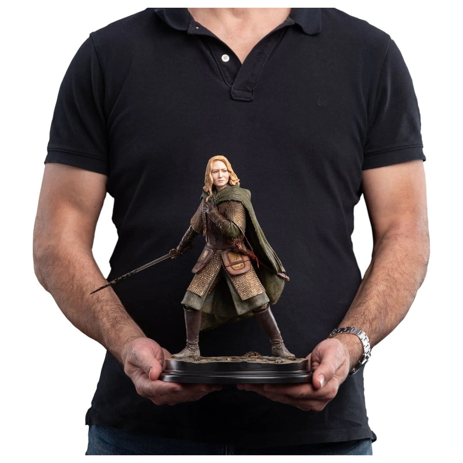 The Lord of the Rings Statuie 1/6 Eowyn, Shieldmaiden of Rohan 29 cm poza produsului