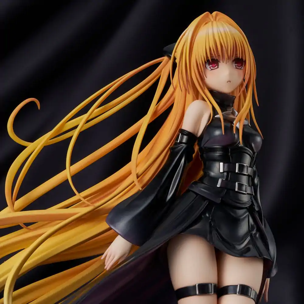 To Love-Ru Darkness statuie PVC 1/6 Golden Darkness Black Trance Version 20 cm poza produsului