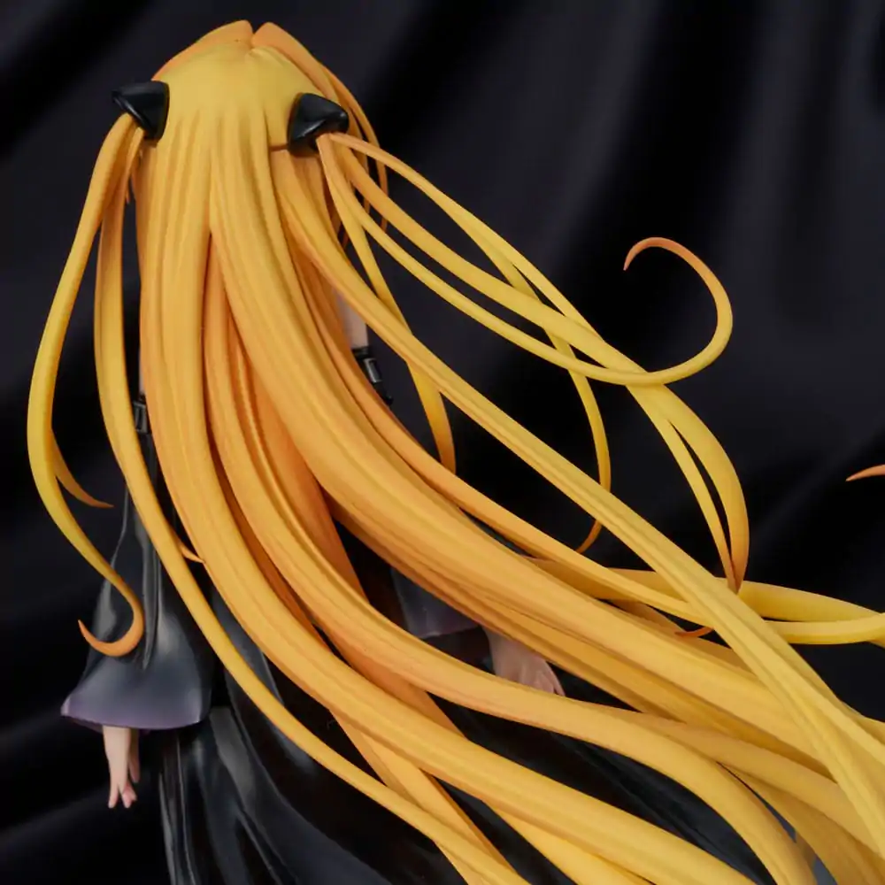 To Love-Ru Darkness statuie PVC 1/6 Golden Darkness Black Trance Version 20 cm poza produsului