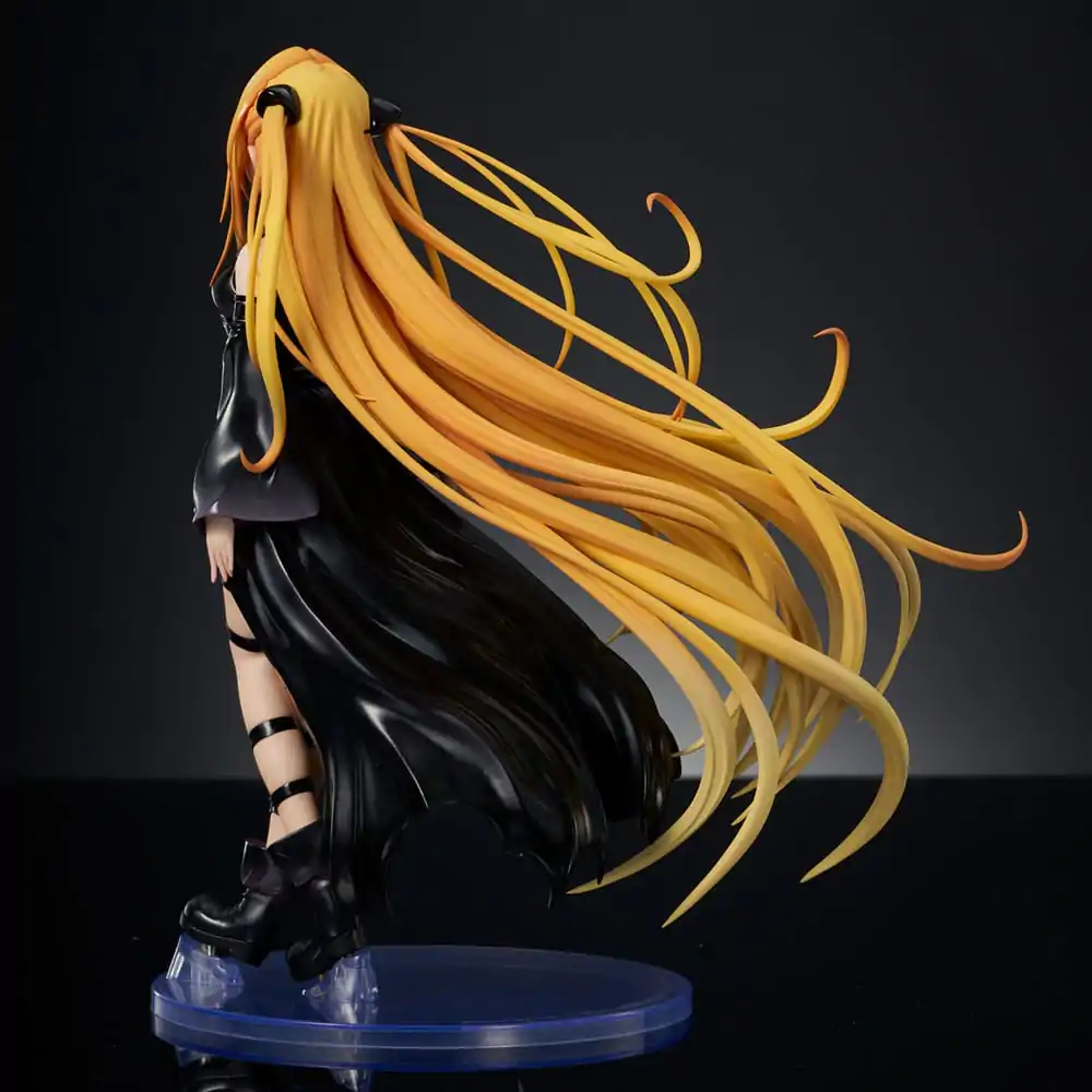 To Love-Ru Darkness statuie PVC 1/6 Golden Darkness Black Trance Version 20 cm poza produsului