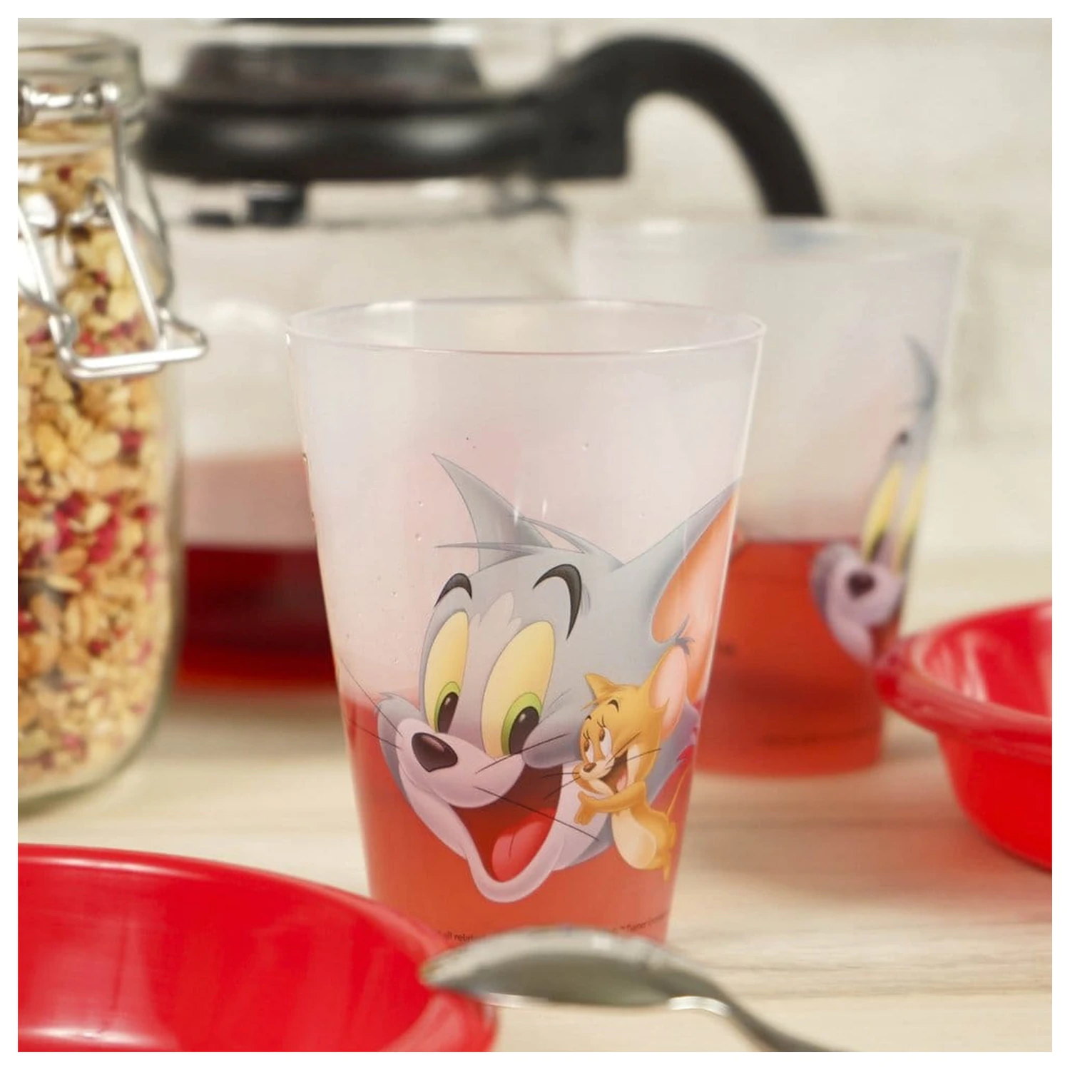 Tom & Jerry Cana 4-pack 300 ml poza produsului