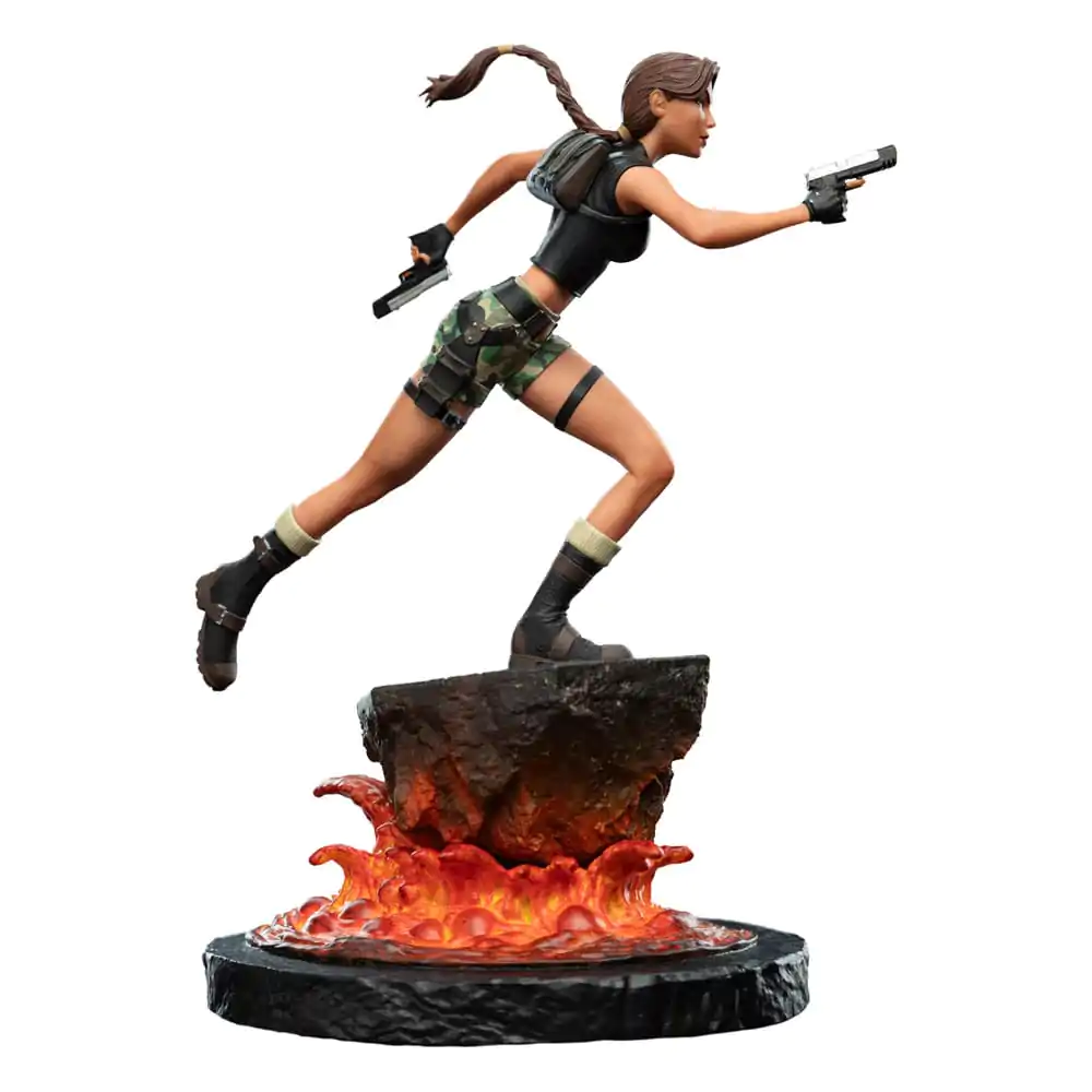 Tomb Raider Mini Statueta Lara Croft: The Sanctuary of Flame 18 cm poza produsului