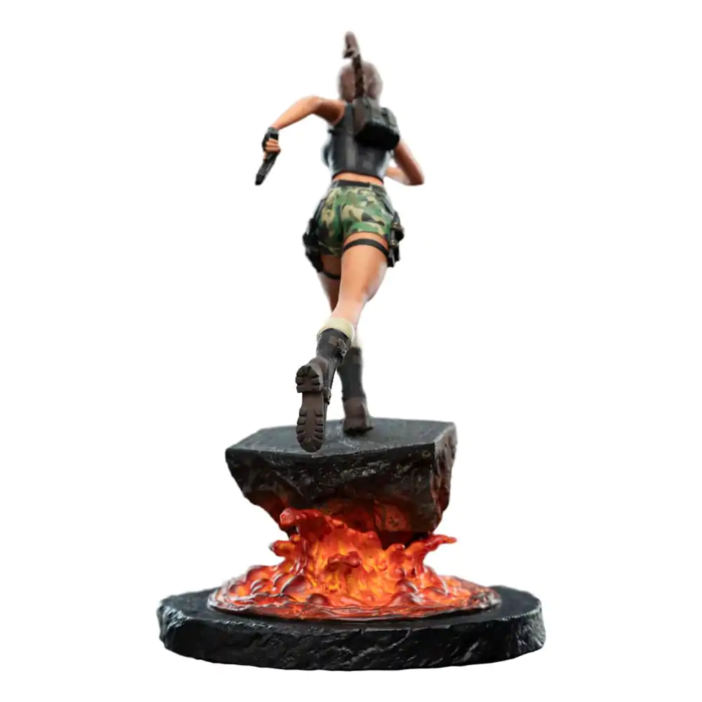 Tomb Raider Mini Statueta Lara Croft: The Sanctuary of Flame 18 cm poza produsului