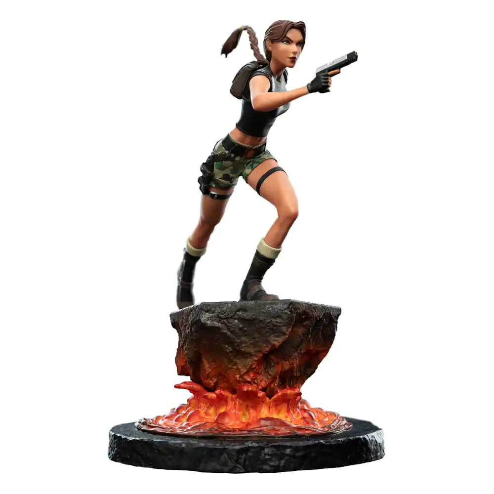 Tomb Raider Mini Statueta Lara Croft: The Sanctuary of Flame 18 cm poza produsului