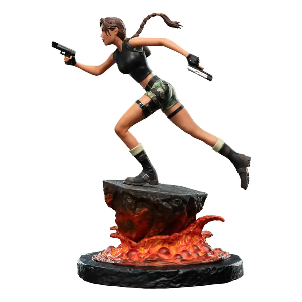 Tomb Raider Mini Statueta Lara Croft: The Sanctuary of Flame 18 cm poza produsului