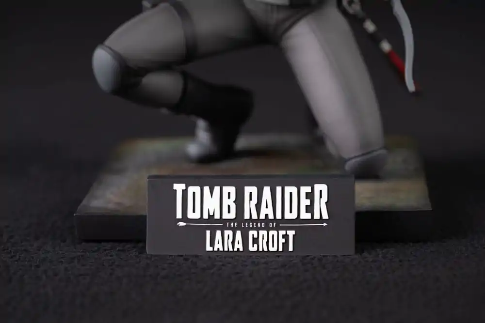 Tomb Raider Statuie PVC The Legend of Lara Croft 19 cm poza produsului