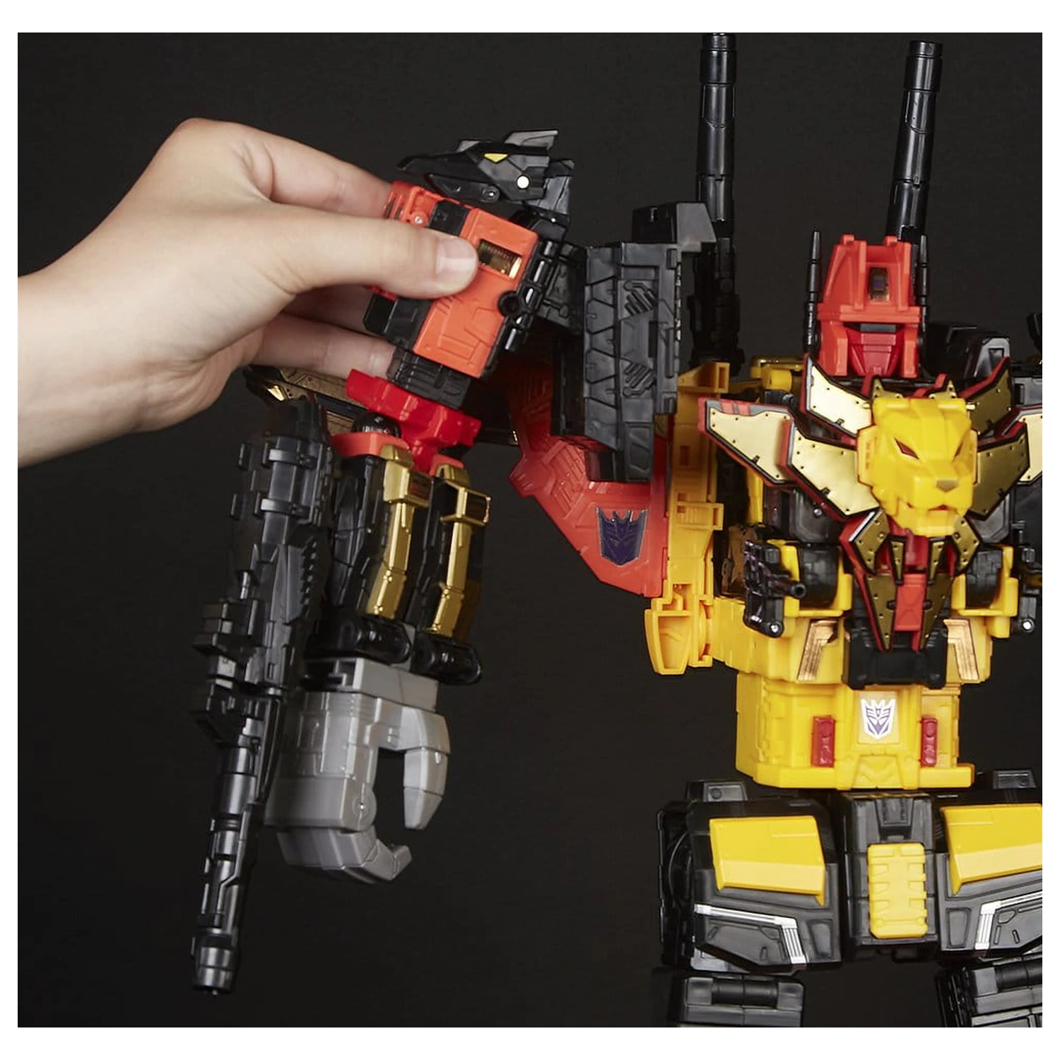 Transformers Power of the Primes Combiner Figurina de actiune Predaking 45 cm poza produsului