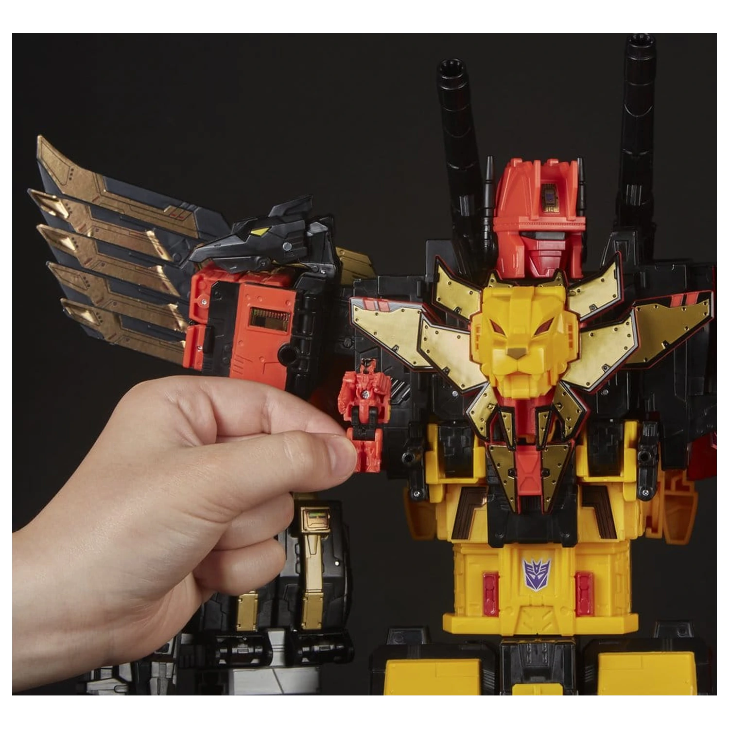 Transformers Power of the Primes Combiner Figurina de actiune Predaking 45 cm poza produsului