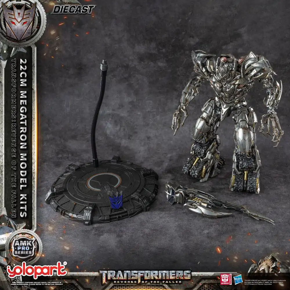 Transformers: Revenge of the Fallen AMK Pro Series Plastic Model Kit Megatron (Versiune pentru strainatate) 22 cm     poza produsului