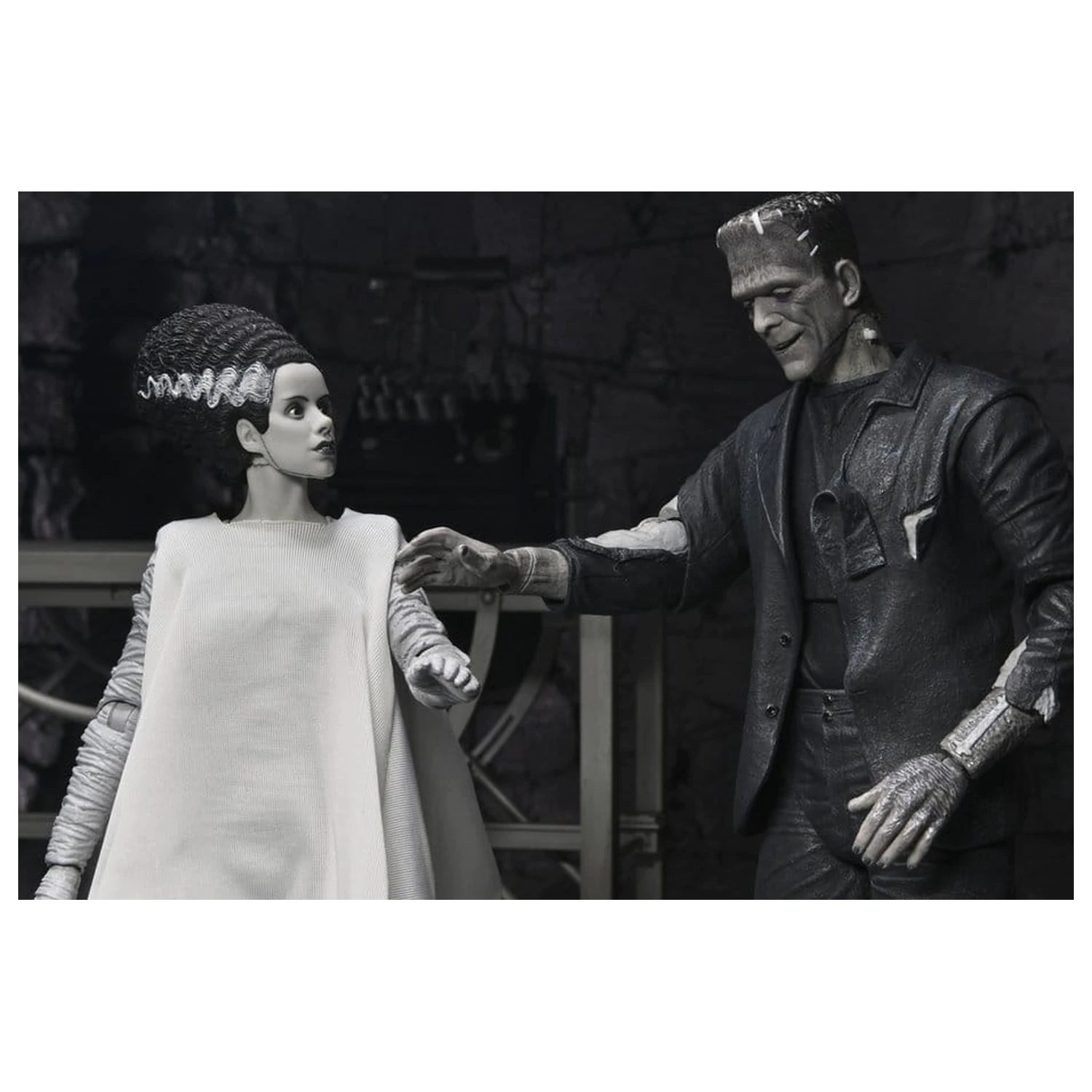 Universal Monsters Pachet 2 figurine articulabile Bride of Frankenstein 90th Anniversary The Monster & His Mate (B&W) 18 cm poza produsului