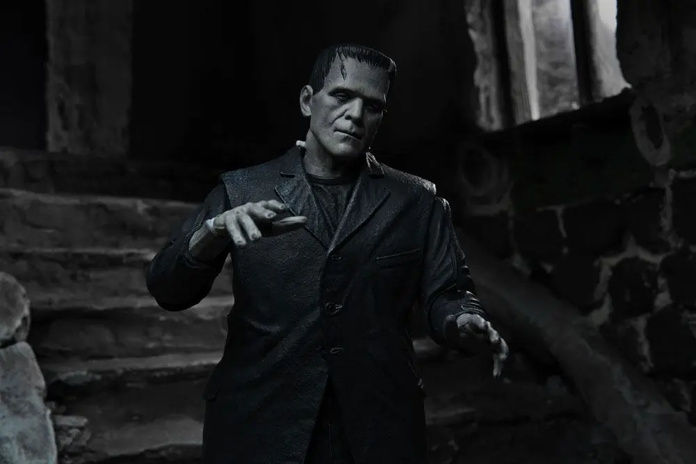 Figurină de acțiune Universal Monsters Ultimate Monstrul lui Frankenstein (Alb & Negru) 18 cm poza produsului