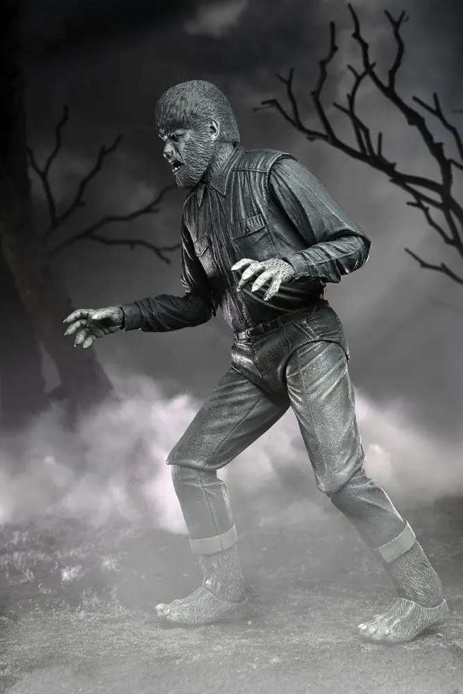 Figurina de actiune Universal Monsters Ultimate The Wolf Man (Black & White) 18 cm poza produsului