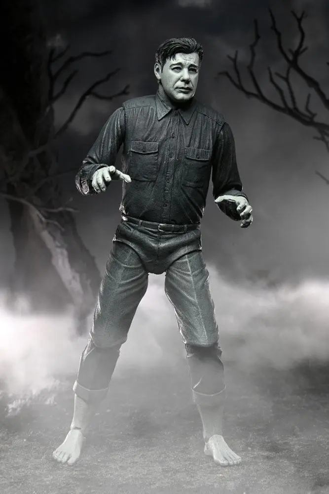 Figurina de actiune Universal Monsters Ultimate The Wolf Man (Black & White) 18 cm poza produsului