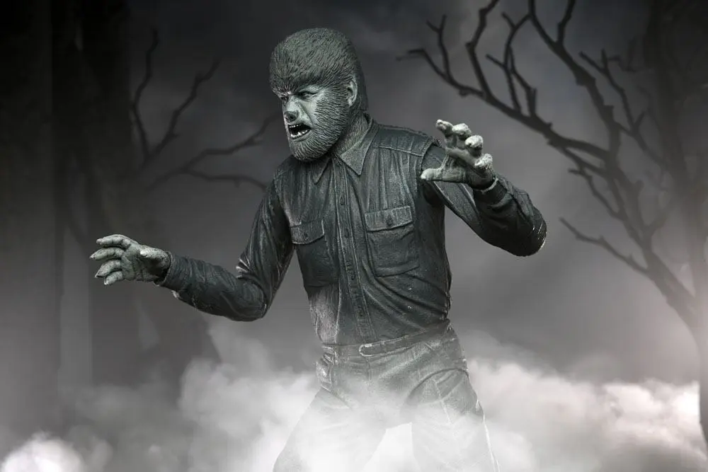 Figurina de actiune Universal Monsters Ultimate The Wolf Man (Black & White) 18 cm poza produsului