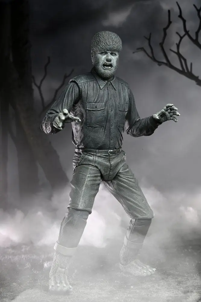Figurina de actiune Universal Monsters Ultimate The Wolf Man (Black & White) 18 cm poza produsului