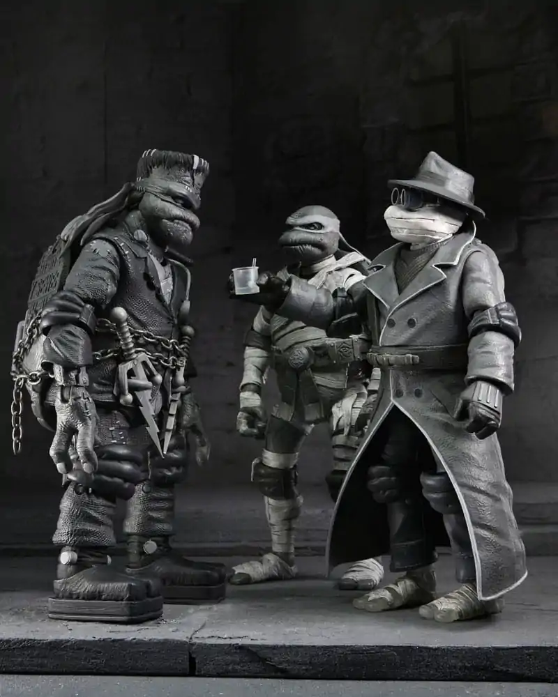 Universal Monsters x Teenage Mutant Ninja Turtles Action Figures set de 4 figurine Broaște Țestoase Alb-Negru 18 cm poza produsului