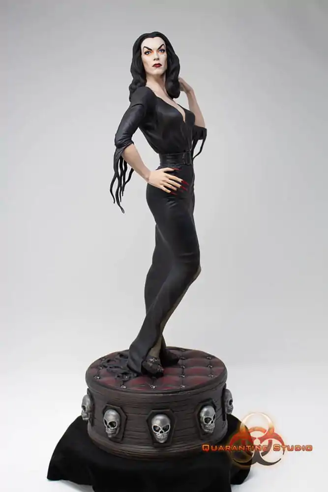 Statuie Vampira 1/6 Queen of the Ghouls 43 cm poza produsului