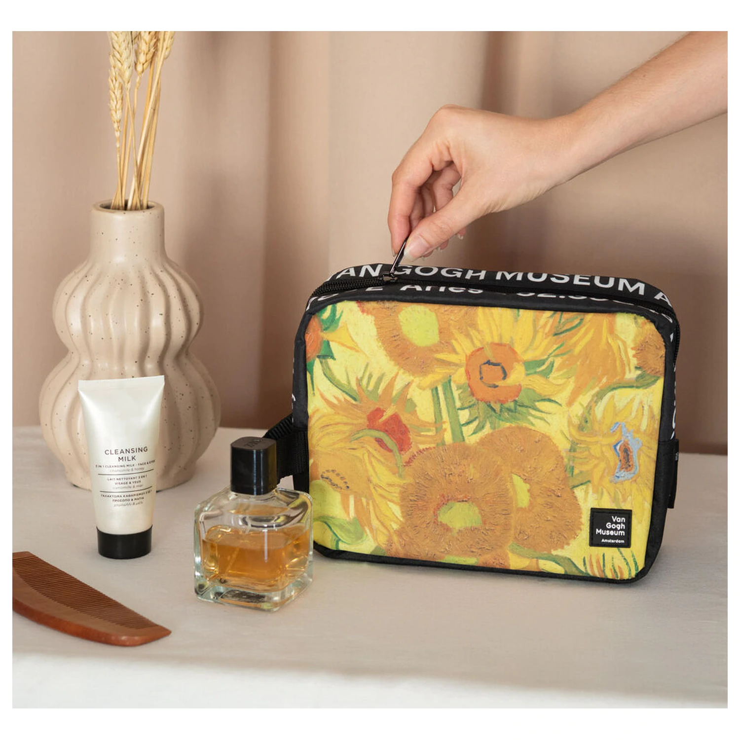 Van Gogh Museum vanity case poza produsului