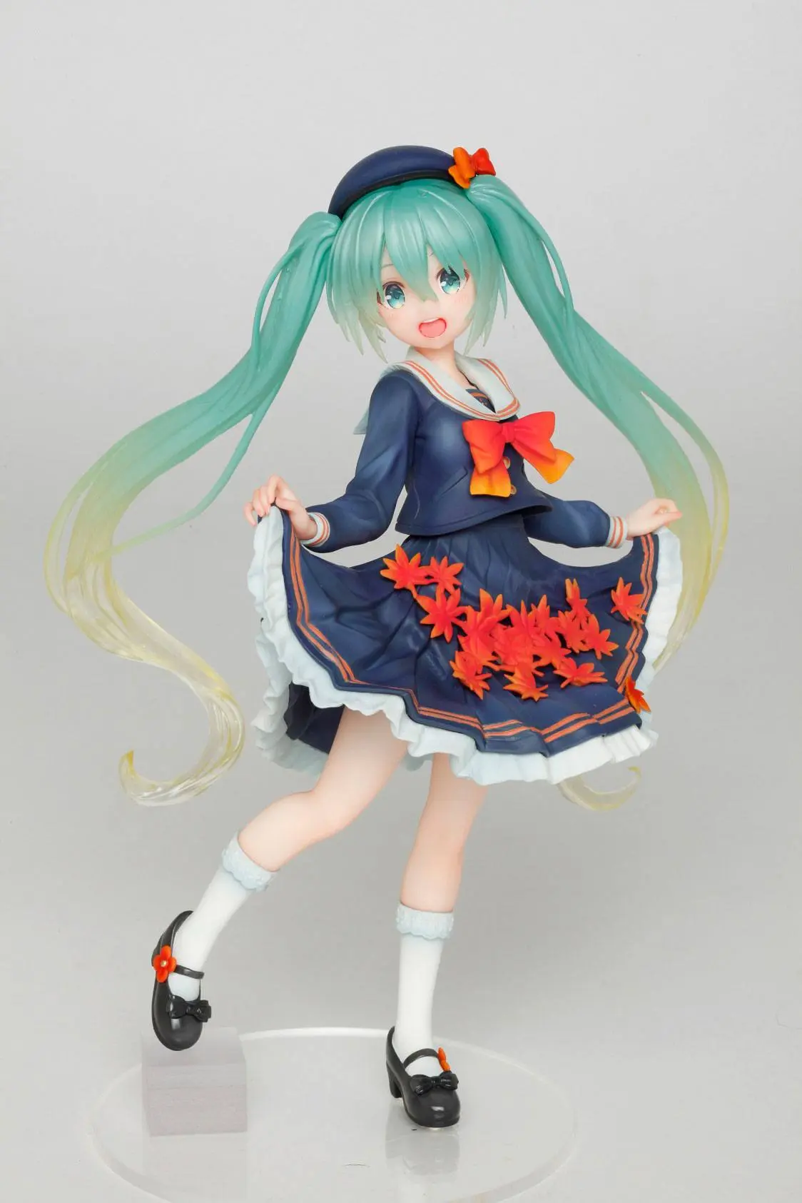 Vocaloid Statuie din PVC Hatsune Miku Sezonul 3 Versiunea Toamna (revanzari) 18 cm poza produsului