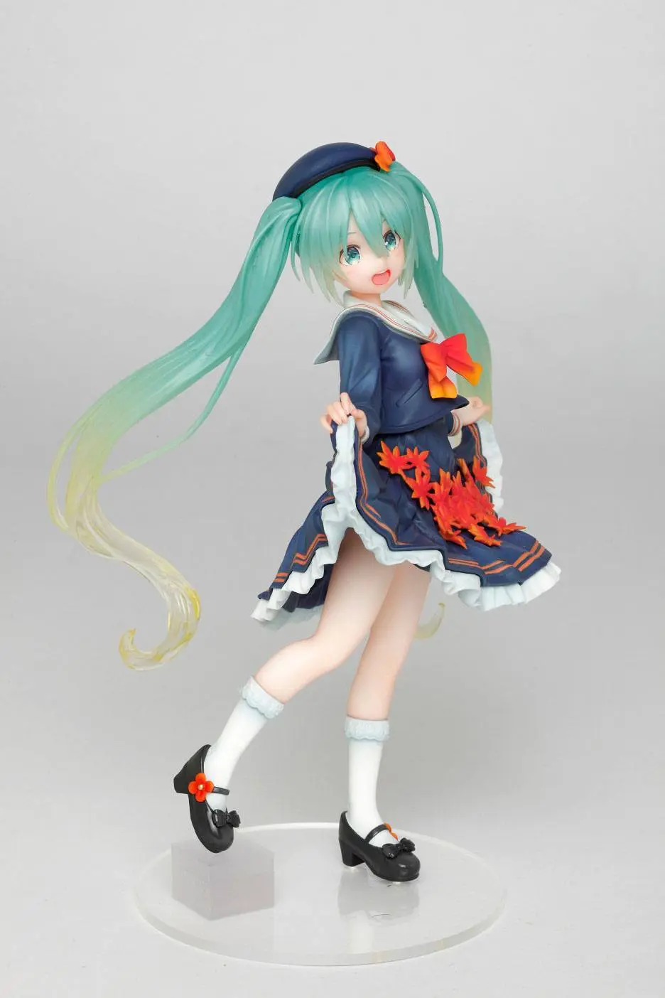 Vocaloid Statuie din PVC Hatsune Miku Sezonul 3 Versiunea Toamna (revanzari) 18 cm poza produsului