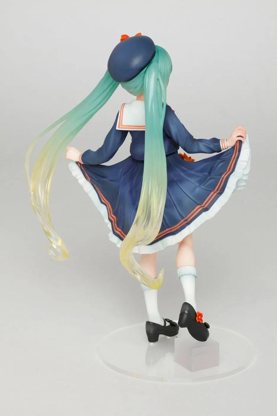 Vocaloid Statuie din PVC Hatsune Miku Sezonul 3 Versiunea Toamna (revanzari) 18 cm poza produsului