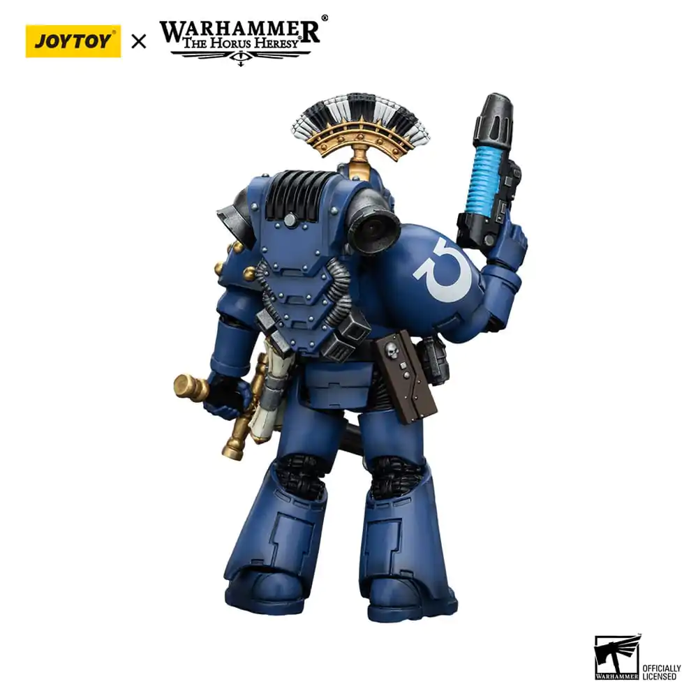 Figurină de acțiune Warhammer The Horus Heresy 1/18 Ultramarines MK VI Tactical Squad Sergent cu Pistol Plasma și Spadă Energetică 12 cm poza produsului