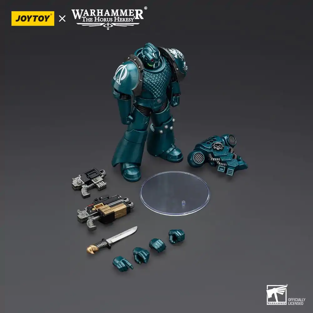 Warhammer The Horus Heresy Figurina de acțiune Alpha Legion Head hunter cu Banestrike Combi-Bolter și Pumnal energetic 20 cm poza produsului