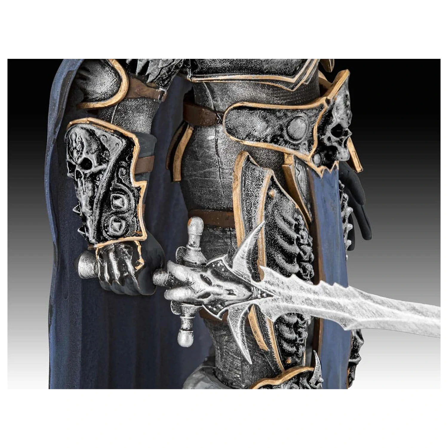 Set cadou model World of Warcraft 1/16 Regele Lich 13 cm poza produsului