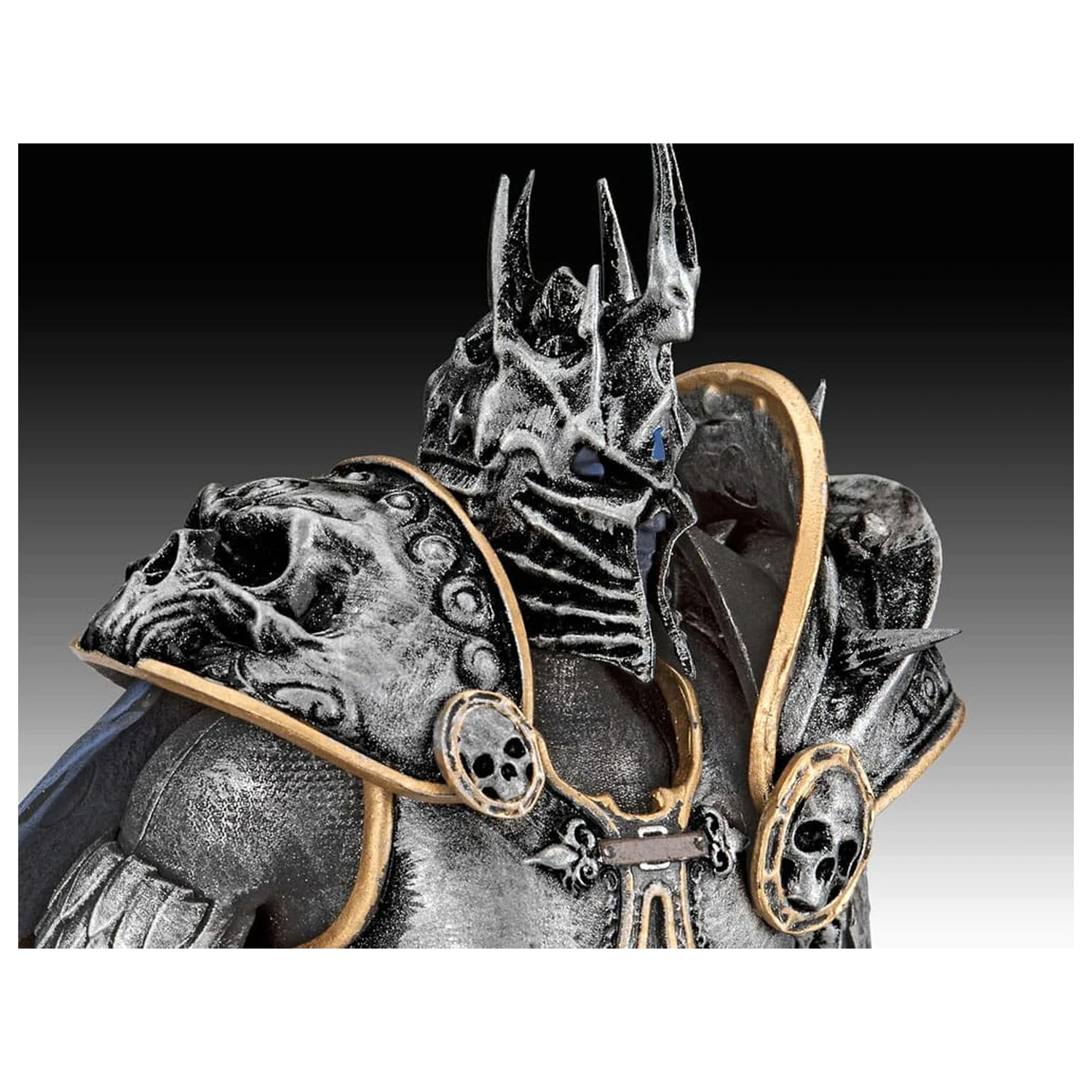 Set cadou model World of Warcraft 1/16 Regele Lich 13 cm poza produsului