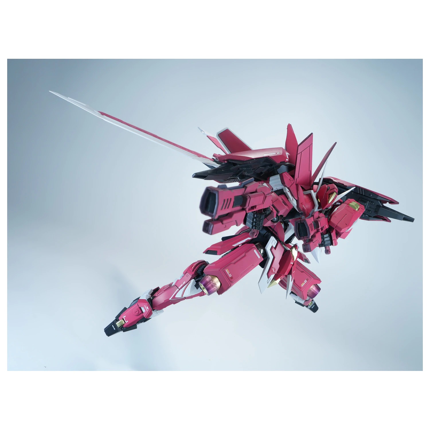 X-PLAY J-20 Cang Wei Crimson Flowing Gold Model Kit 21cm poza produsului