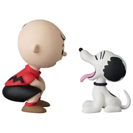 Peanuts UDF Series 20 Mini Figurina Charlie Brown si Yawn Snoopy 7 cm poza produsului