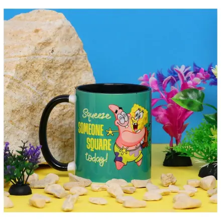 SpongeBob Hug Cană colorată la interior 325ml poza produsului